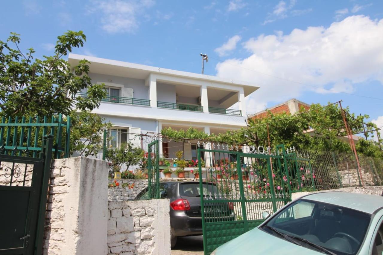 Meto Rooms Sarandë Buitenkant foto