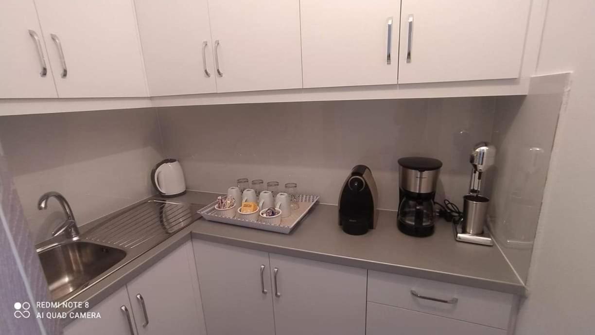 Meto Rooms Sarandë Buitenkant foto