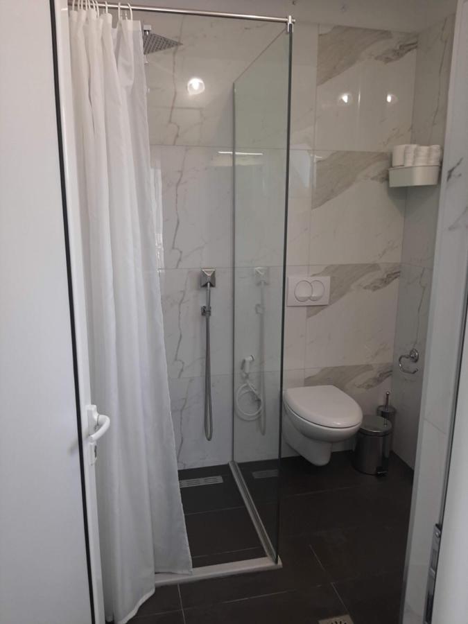 Meto Rooms Sarandë Buitenkant foto