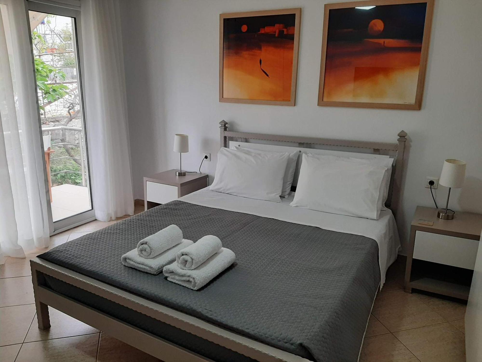 Meto Rooms Sarandë Buitenkant foto