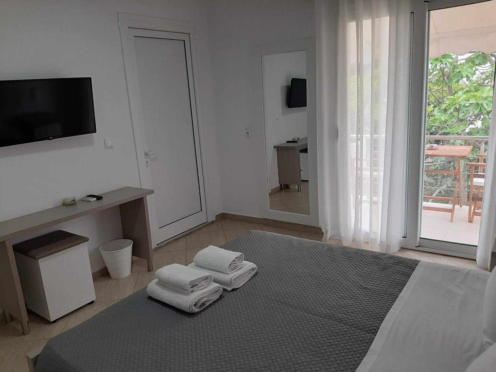 Meto Rooms Sarandë Buitenkant foto