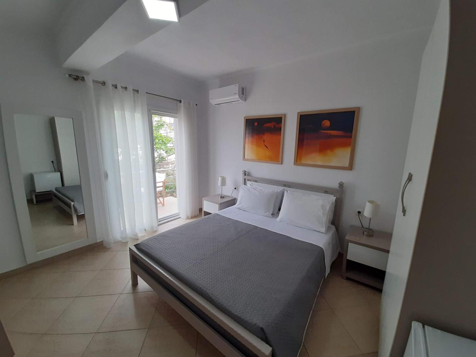Meto Rooms Sarandë Buitenkant foto