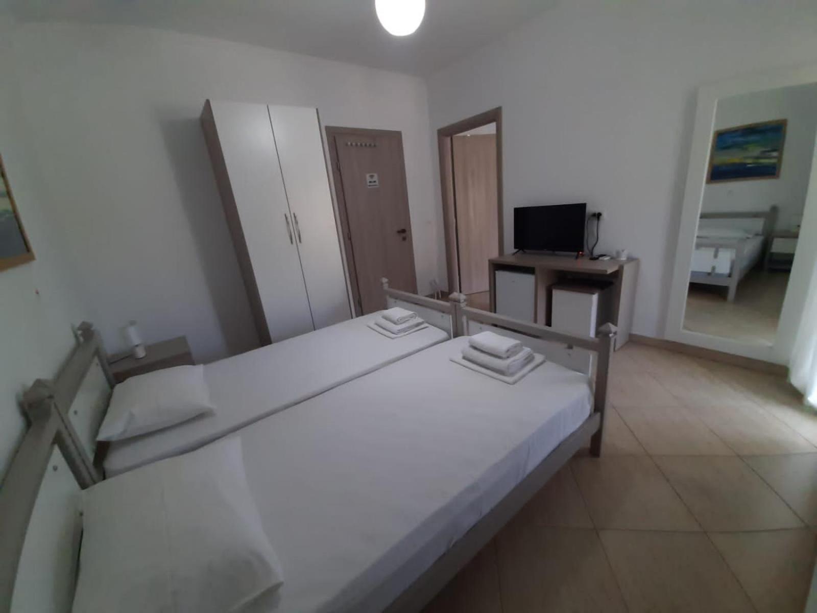 Meto Rooms Sarandë Buitenkant foto