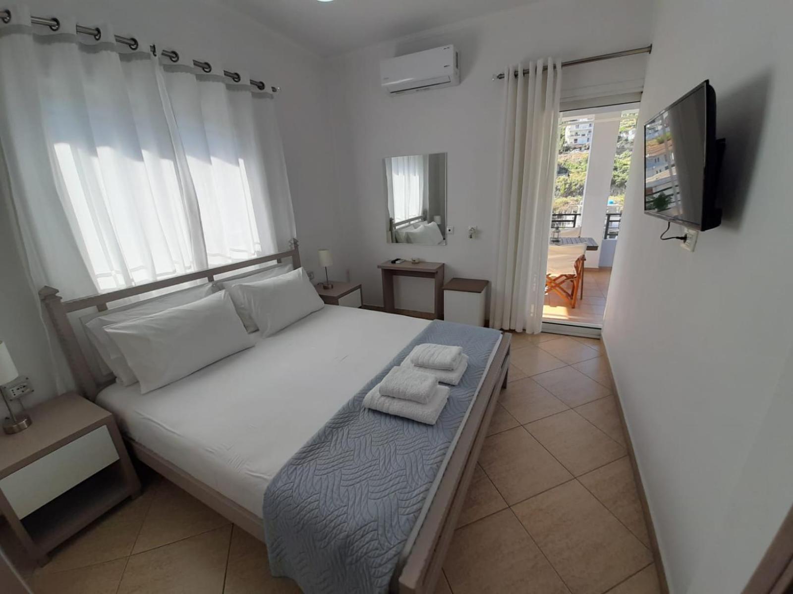 Meto Rooms Sarandë Buitenkant foto